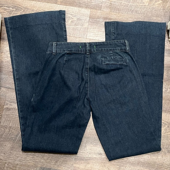 J Brand 70’s Flare Jeans - Seline in Obsidian - Picture 9 of 10